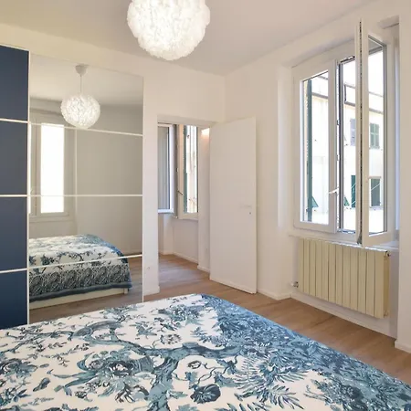 Varazze Apartman *